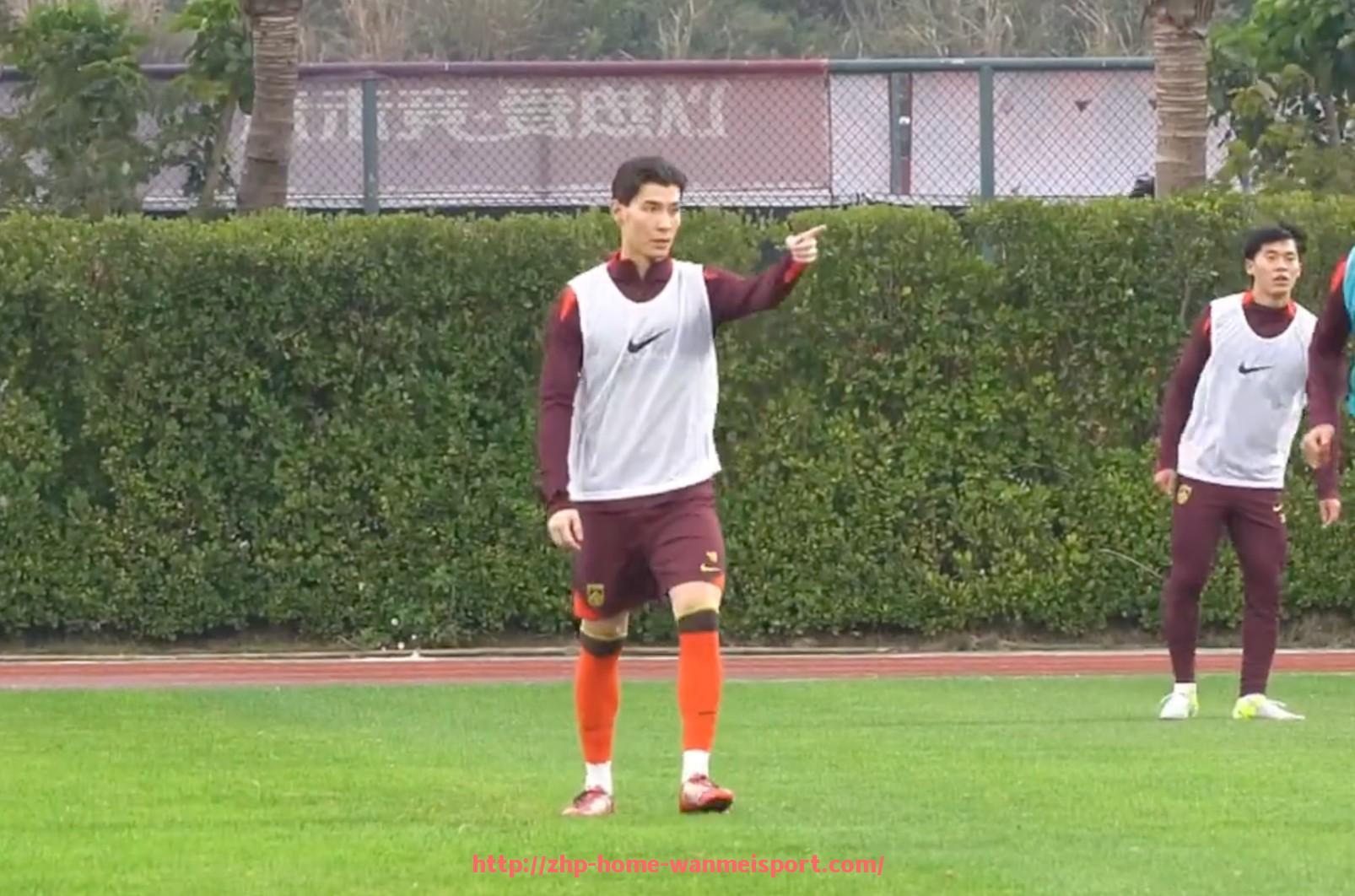 完美体育官方网站-法甲联赛实时更新频道：新鲜赛事与焦点话题